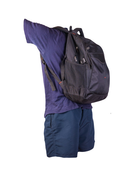 背包，运动短裤，t恤孤立在白色福恩。每天穿的衣服图片下载