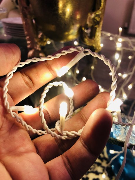 成的灯图片下载