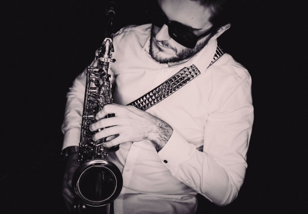 萨克斯的球员图片下载