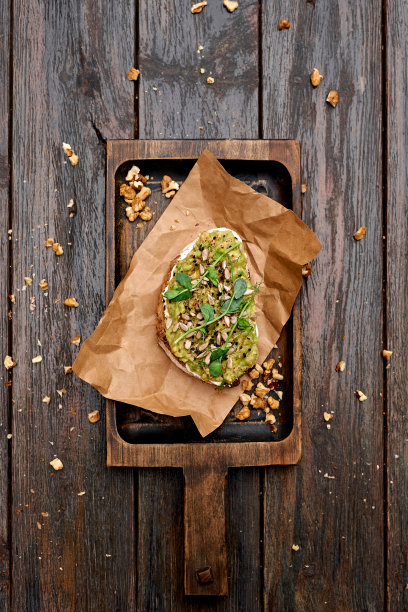 牛油果吐司的食物照片图片下载