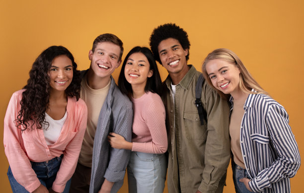 移民留学，现代学习与团队合作图片下载