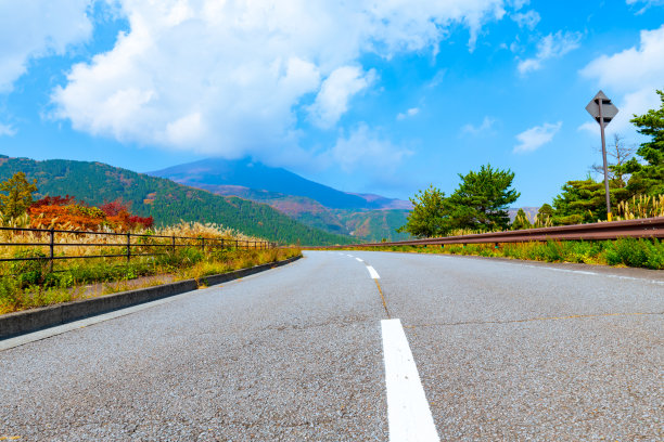 秋天Kujukogen高地图片下载