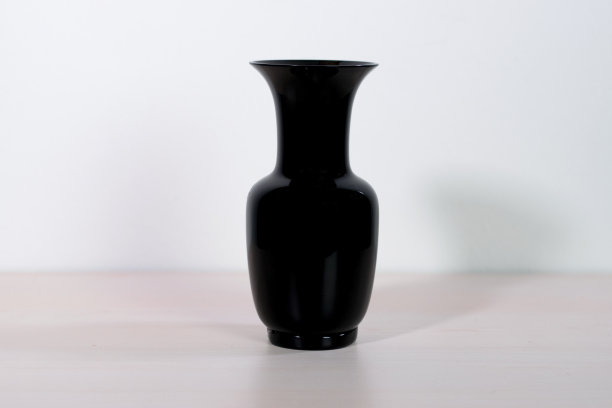 黑色豪华玻璃花瓶图片下载