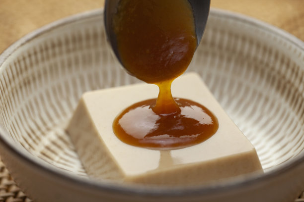 芝麻豆腐佐味噌图片下载