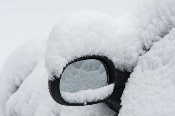 冬天和汽车图片下载