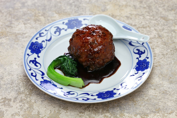 中式狮子头肉丸图片下载