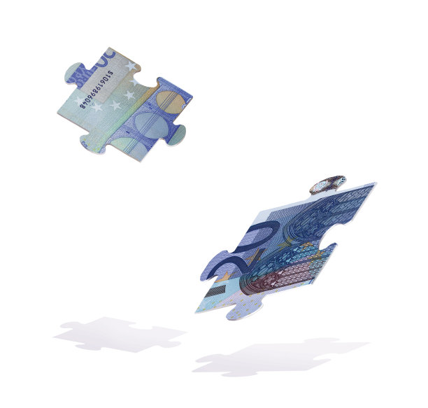 一堆欧元纸币的碎片散落下来。这场危机。三维演示图片下载