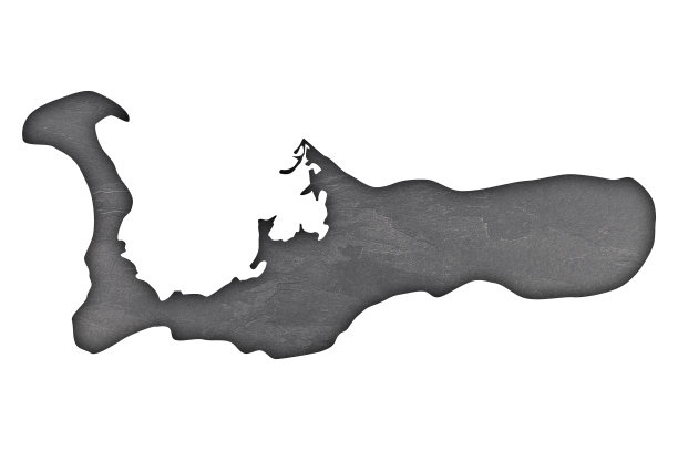 深色石板上的大凯门岛地图，图片下载