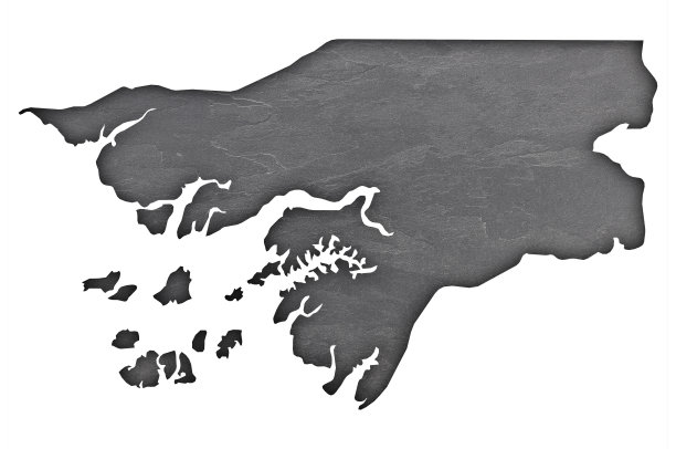 深色石板上的几内亚比绍地图，图片下载