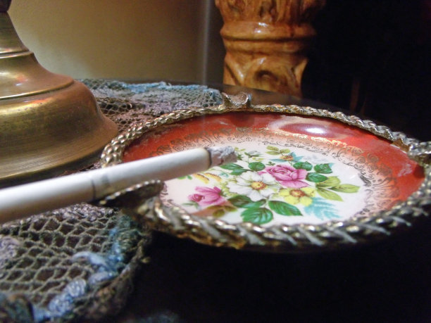 邪恶的误入歧途的见证人图片下载