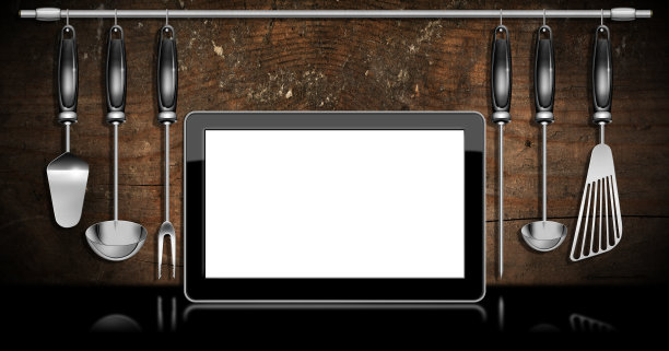 一套厨房用具和空白平板电脑与复制空间图片下载