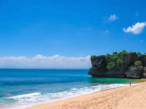 巴兰干海滩上午印度尼西亚巴厘岛图片下载