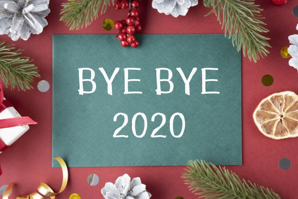 灯箱与文本拜拜2020在黑暗的背景。前视图。新年的庆祝活动。新年快乐2021概念-形象图片下载