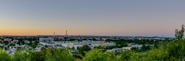 城市景观，纽伦堡巴伐利亚晚上图片下载