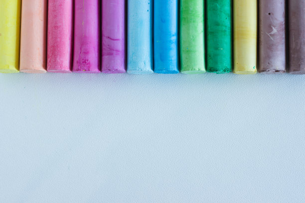 彩色粉笔框架;彩虹的颜色图片下载