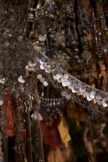 市场上的银饰图片下载