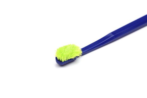 丑陋的用过的牙刷图片下载