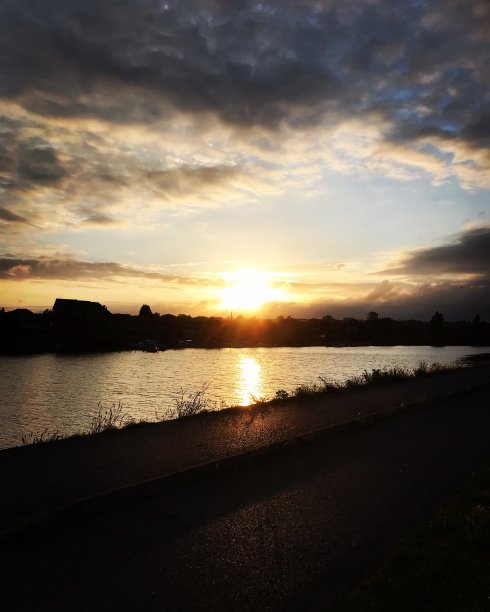 日落河图片下载