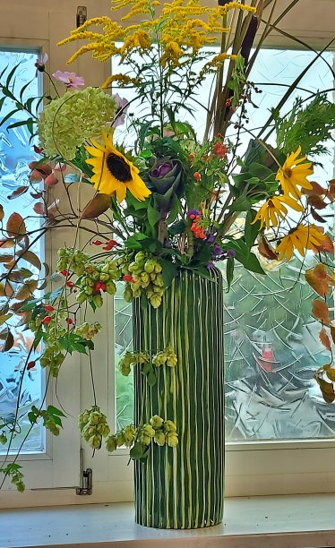 绿色花瓶图片下载