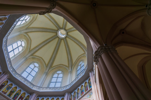 Castelpetroso Isernia,莫利塞。圣母阿多洛拉塔圣殿。图片下载