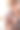 年轻的男性办公室职员穿着鲜艳、休闲的衣服在工作图片下载