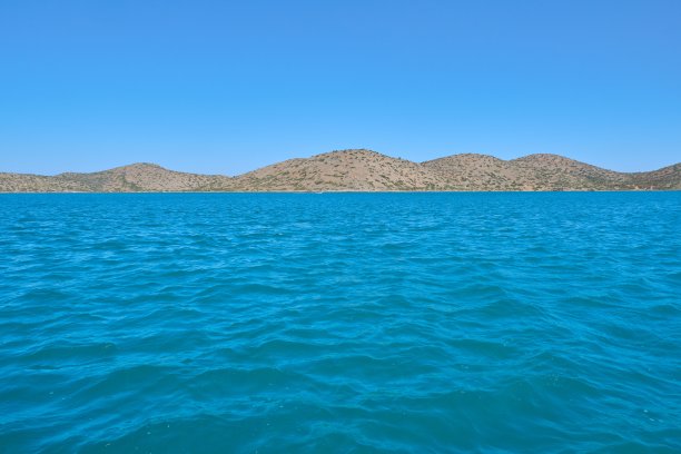 爱琴海，希腊诸岛，克里特岛，从海上看岛屿的照片图片下载