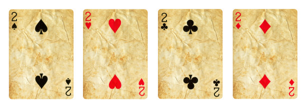 一套两张扑克牌-孤立在白色上图片下载