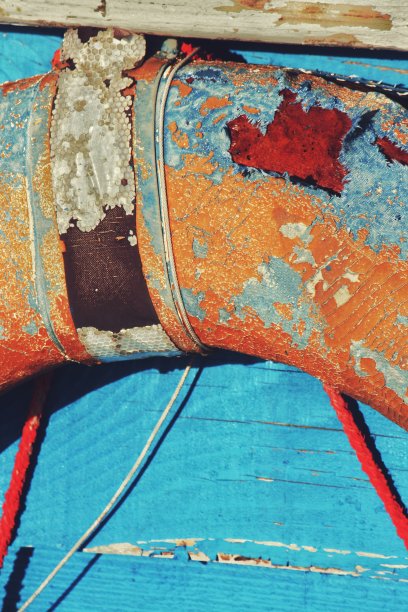 旧的磨损的航行救生带特写图片下载