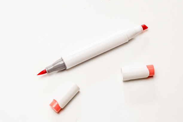 酒精素描笔。刷子和凿双端插图画家和图形设计师。图片下载