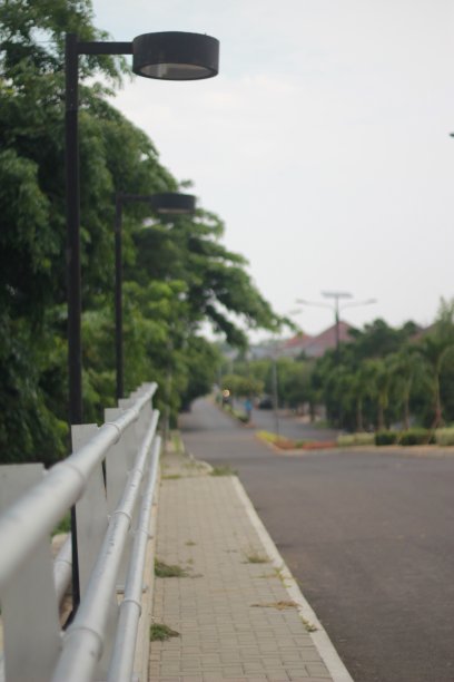 空荡荡的街道图片下载