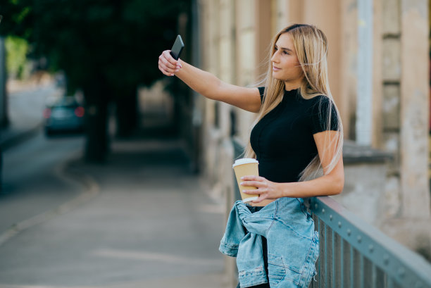 自拍时间！图片下载