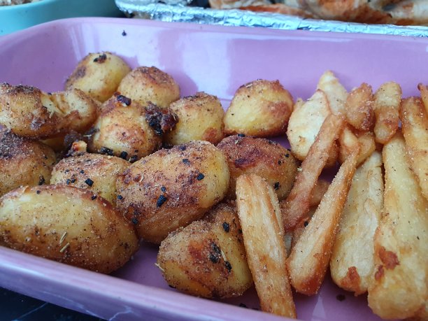 锅和帕尔斯图片下载