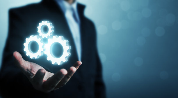 手显示图标齿轮过程。自动化软件技术流程系统业务概念图片下载