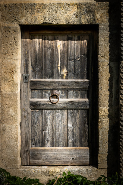 带门把手的木门图片下载