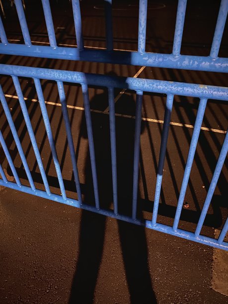 影子在监狱图片下载