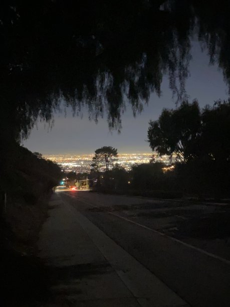 帕洛斯佛得角的城市灯光图片下载