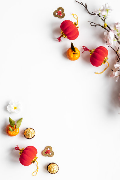 顶视图的中国或农历新年节日装饰与红灯笼图片下载