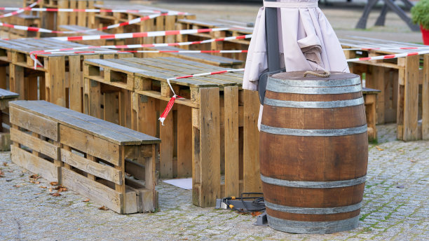 关闭的德国海滩酒吧图片下载