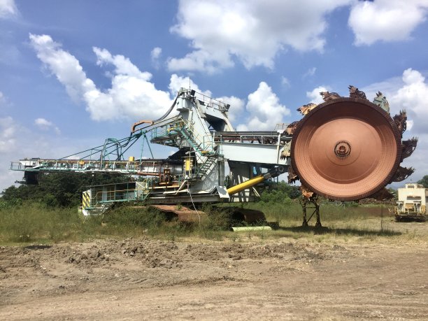 煤矿井下轮式斗式挖掘机图片下载