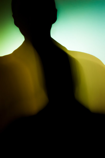 创作光影人物剪影图片下载