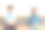 一个可爱的男孩和一个害羞的女孩坐在长椅上看着镜头图片下载