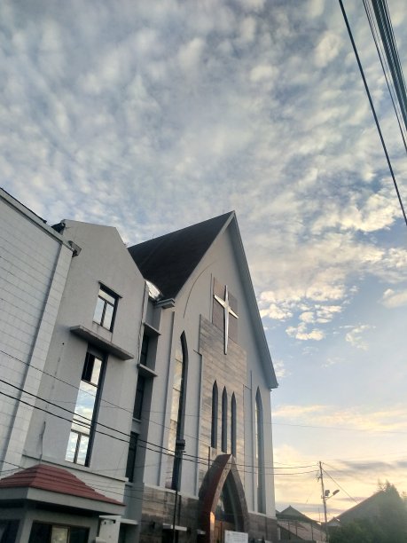 教堂的清晨图片下载