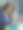 女大学生在咖啡馆用平板电脑做作业图片下载