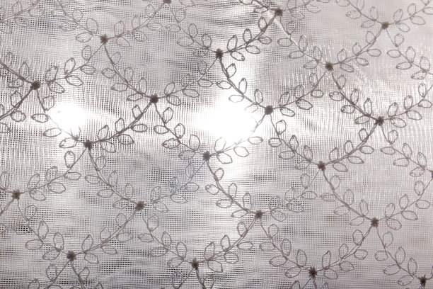 优雅的薄纱窗帘。家居装饰。图片下载