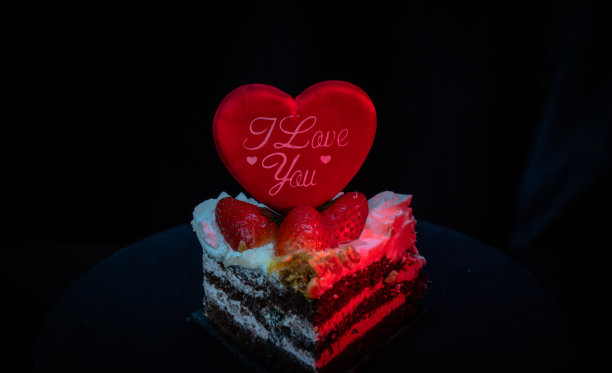 庆祝情人节的蛋糕图片下载