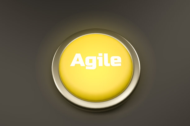 灰色背景上孤立的闪亮黄色按钮3D渲染图片下载