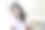亚洲女学生穿着白色校服正站在楼梯上走进教室。可爱的女学生回学校了。图片下载