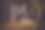 晚上的婚礼仪式用蜡烛，灯笼和灯泡在树户外，复印空间图片下载