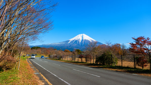 日本富士山著名景点川口湖光山色。图片下载