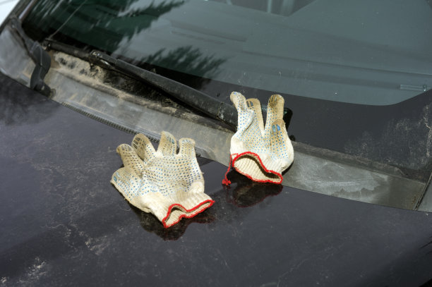 肮脏的工作手套图片下载